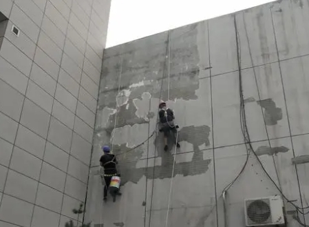 广水楼顶漏水维修公司分享下广水外墙防水的注意事项